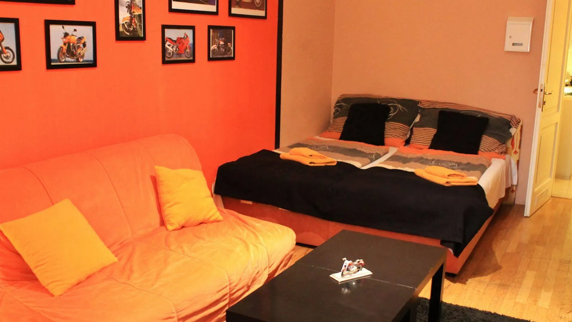 *** Aparthotel A-Apartments Harley Style Prag Tschechische Republik